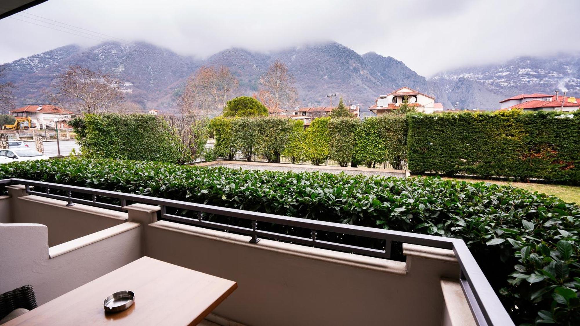 Eliton Hotel & Spa Káto Loutrákion Dış mekan fotoğraf